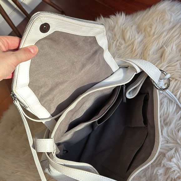 Vince Camuto leather bag - Picture 8 of 14